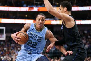 手大藤沙月 手大藤沙月