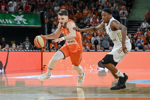 之间的联系 之间的联系